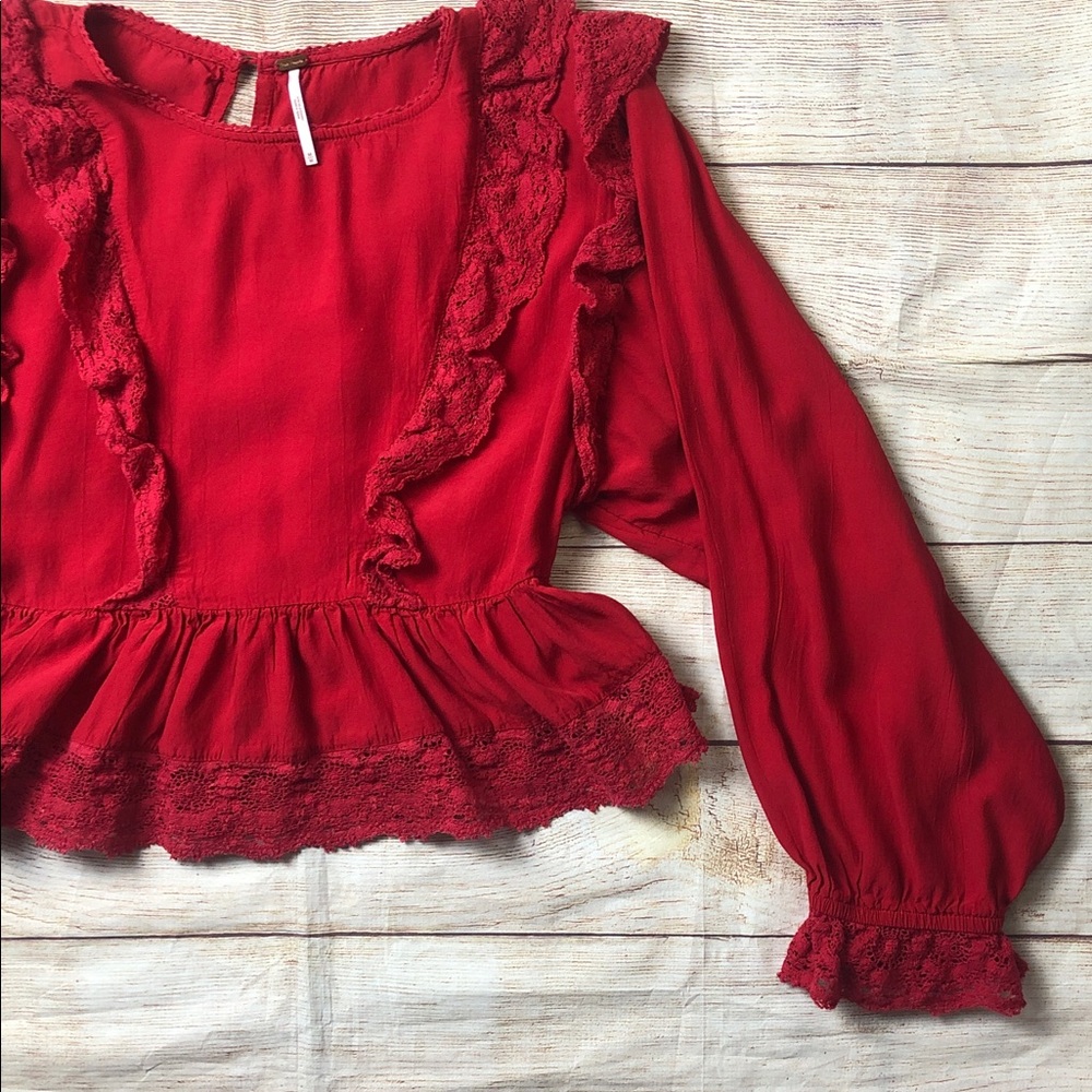 Free People Take It‎ Easy peplum blouse in red with lace trim 💙 - Picture 5 of 9